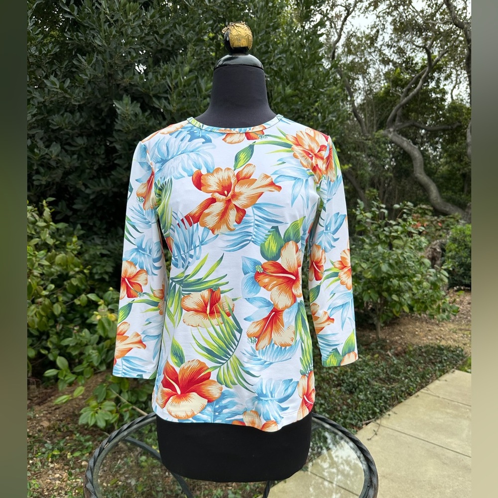 J. McLaughlin tropical hibiscus printed top - size S